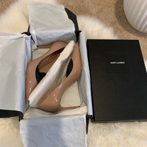 NEVER WORN, BRAND NEW YSL Nude pumps in Size 8 - Picture 3 of 7
